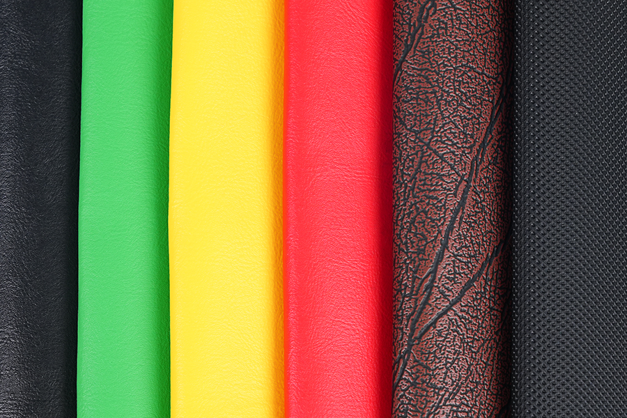 フィットネス機器用耐汗性難燃性合成皮革