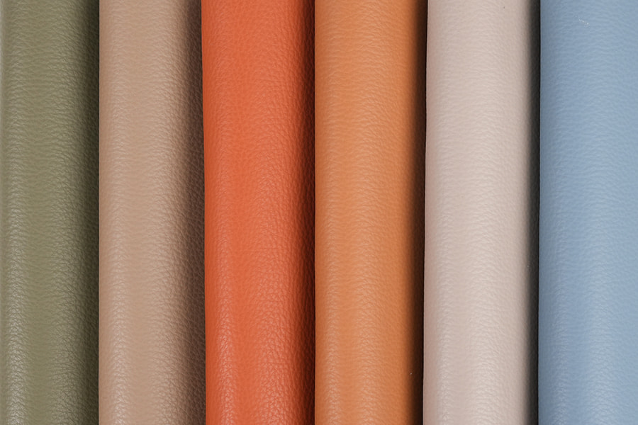 ソフトタッチのソファ用防汚フェイクレザー